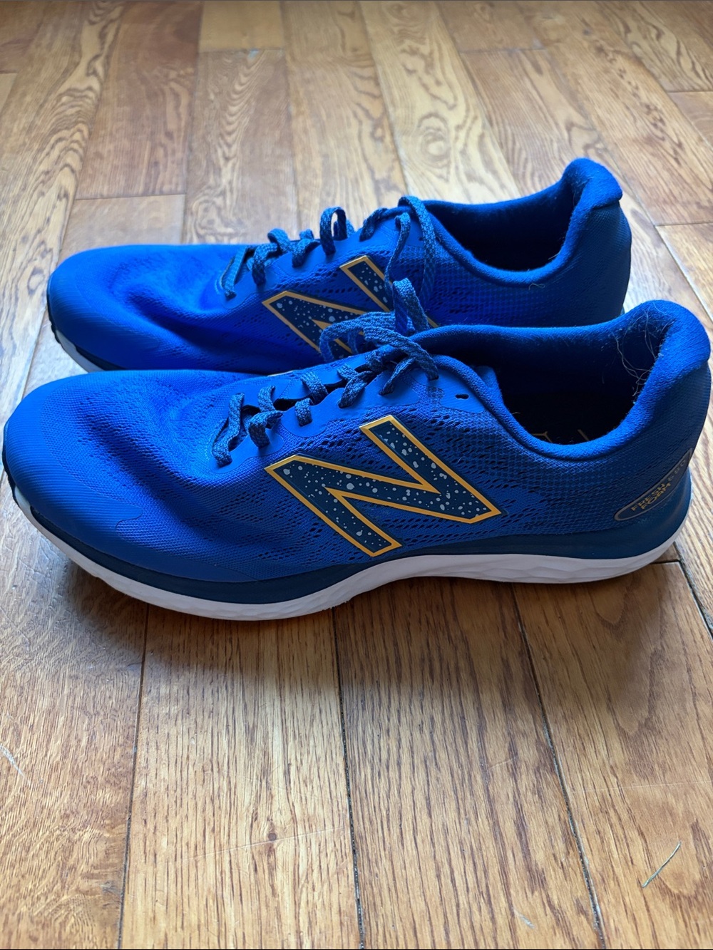 New Balance Men's Fresh Foam 680v7 running shoe